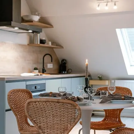 Huswell - Bright Duplex Close To The Sea דירה *