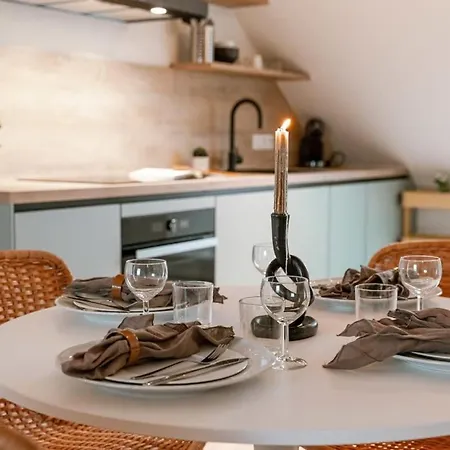 Huswell - Bright Duplex Close To The Sea *