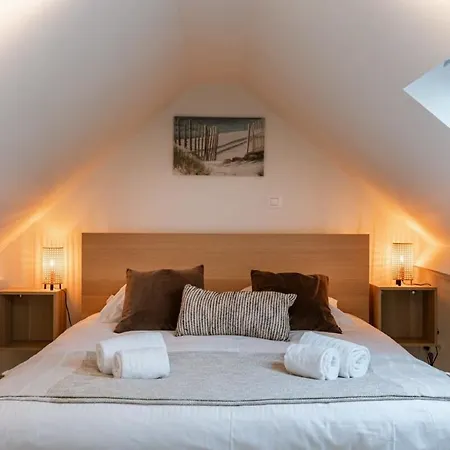 Huswell - Bright Duplex Close To The Sea