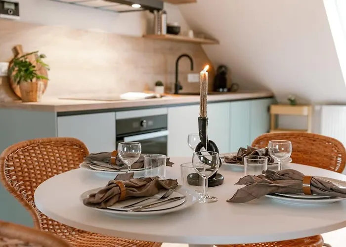 Huswell - Bright Duplex Close To The Sea *